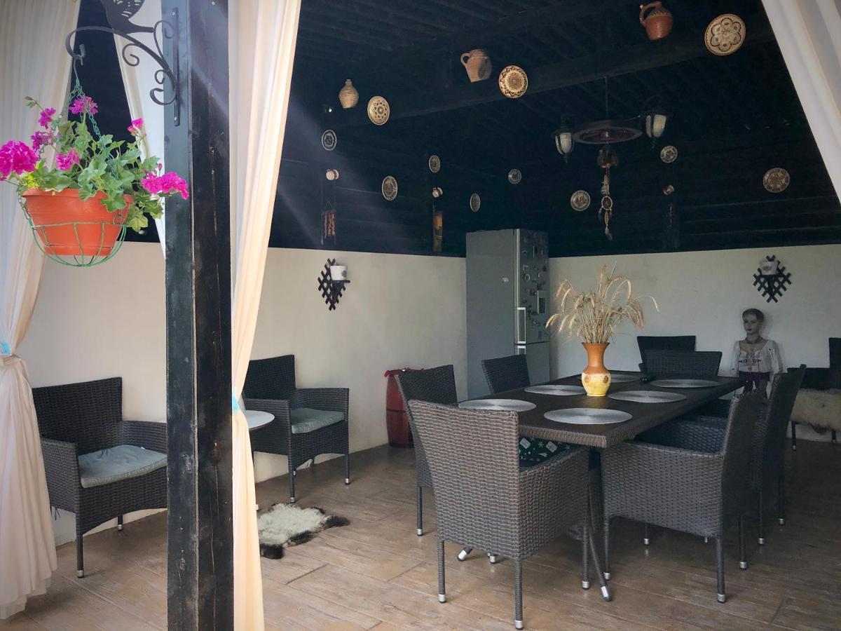 Milostea Casa Paunescu מראה חיצוני תמונה
